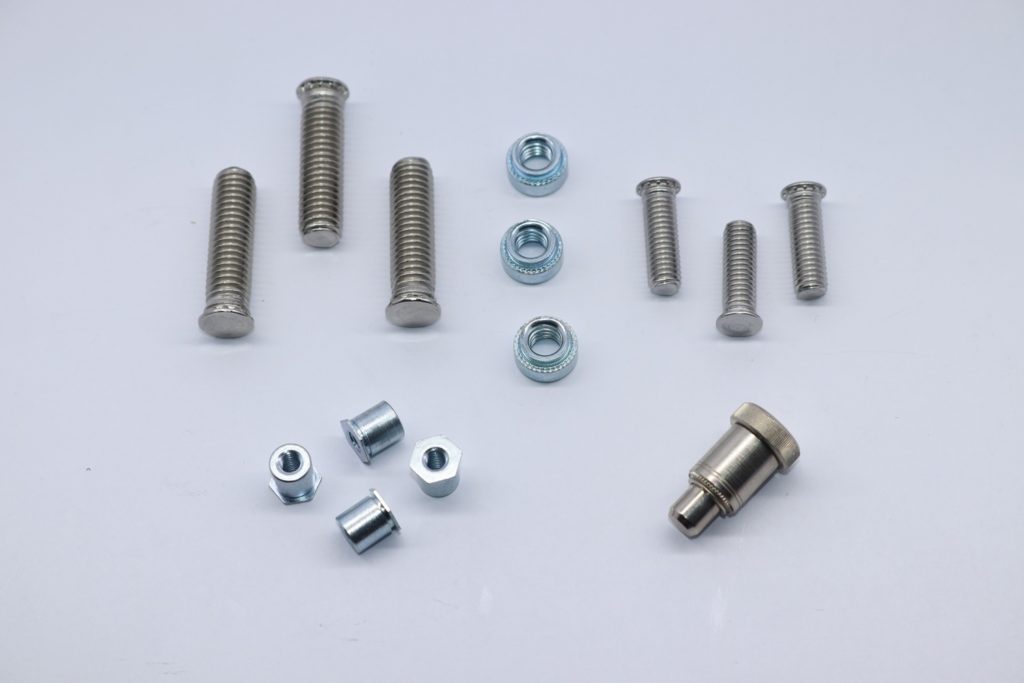FIJACIONES INSERTABLES